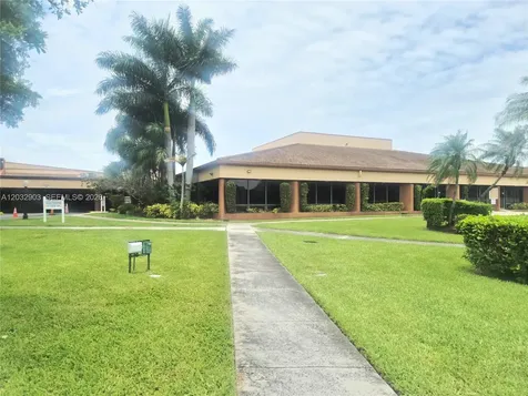 9041 Sunrise Lakes Boulevard Sunrise FL 33322
