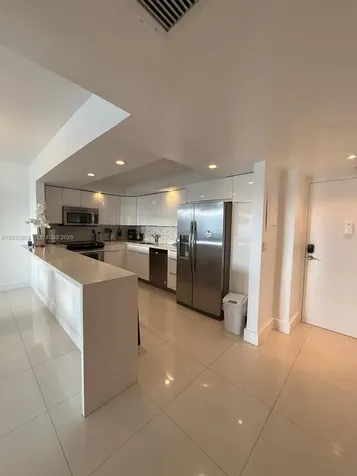 19370 Collins Avenue Sunny Isles Beach FL 33160