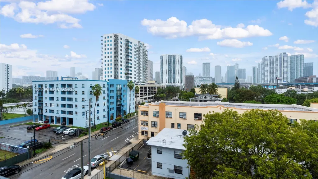 546 SW 1st Street Miami FL 33130