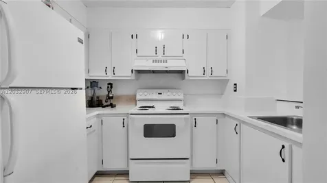 546 SW 1st Street Miami FL 33130