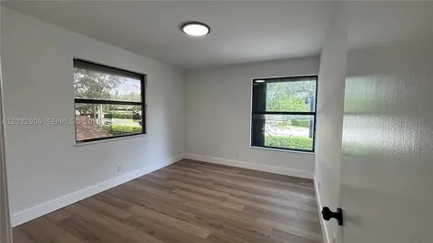 49 Forest Circle Cooper City FL 33026
