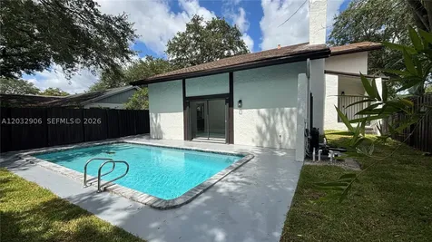 49 Forest Circle Cooper City FL 33026