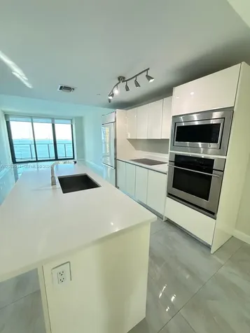460 NE 28th Street Miami FL 33137
