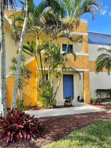 183 Lakeview Drive Weston FL 33326