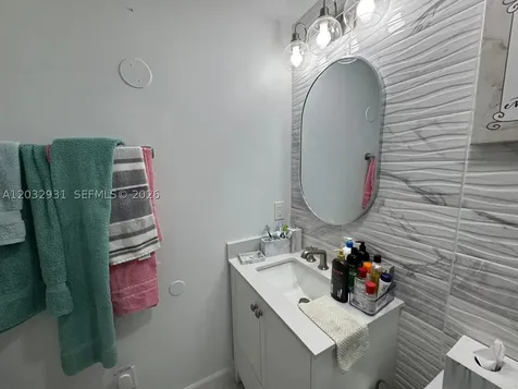 16682 Hemingway Drive Weston FL 33326