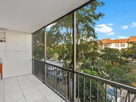 4172 Inverrary Drive Lauderhill FL 33319