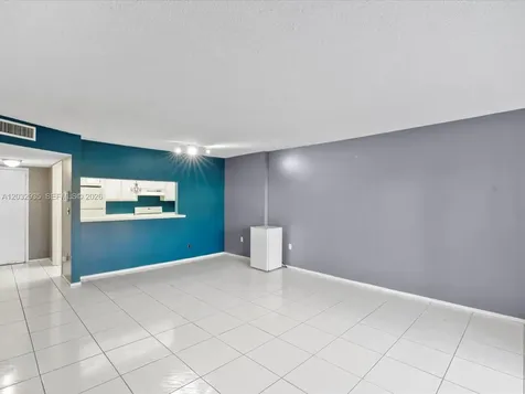 4172 Inverrary Drive Lauderhill FL 33319