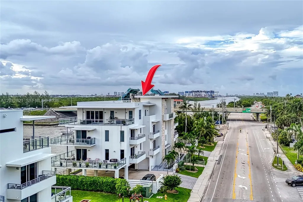 Hollywood FL 33019