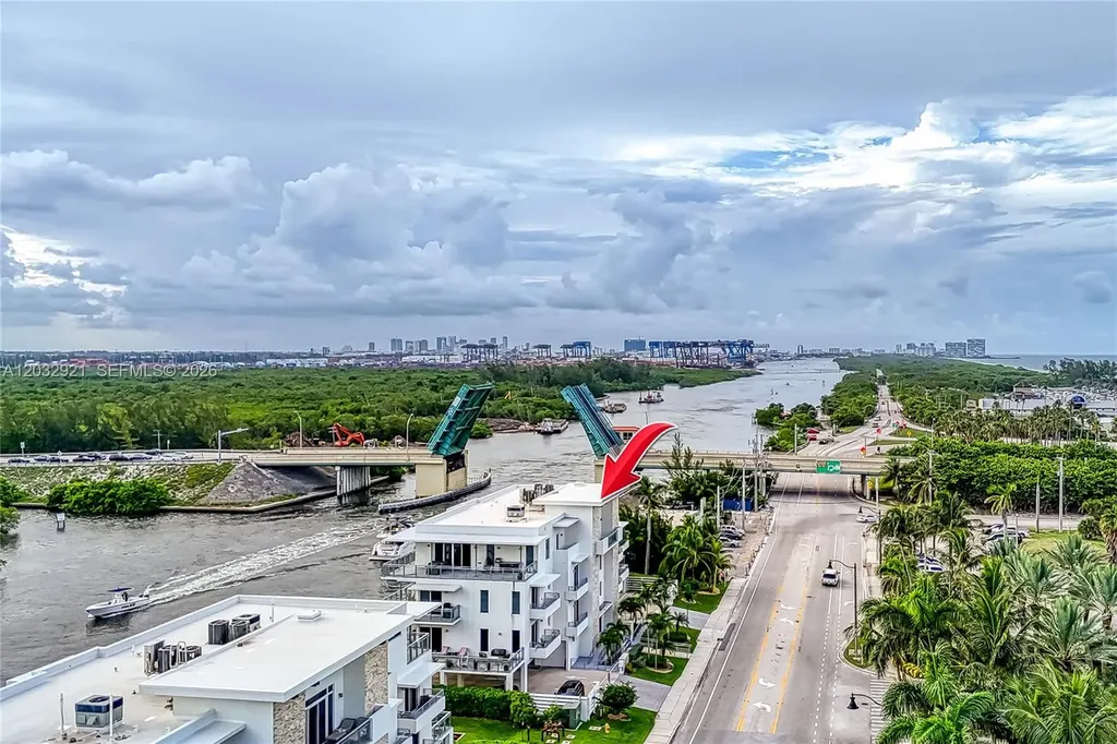 Hollywood FL 33019