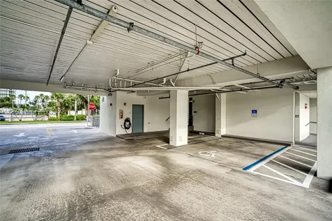 Hollywood FL 33019