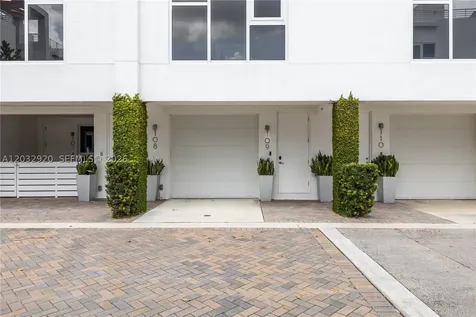 455 NE 39th Street Miami FL 33137