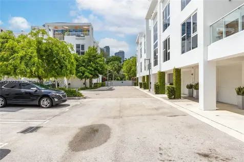 455 NE 39th Street Miami FL 33137