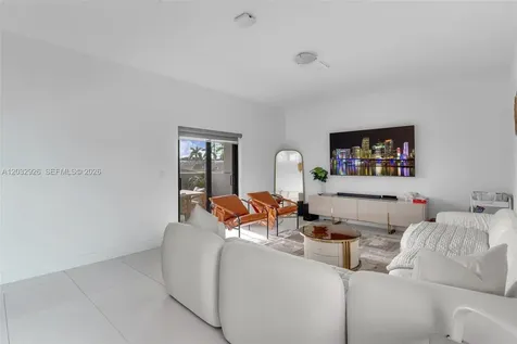 4963 NW 83rd Path Doral FL 33166