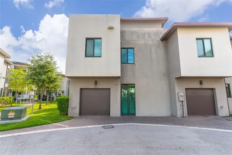 4963 NW 83rd Path Doral FL 33166