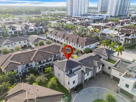 4963 NW 83rd Path Doral FL 33166