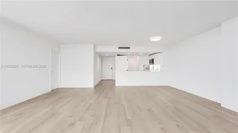 555 NE 34th Street Miami FL 33137