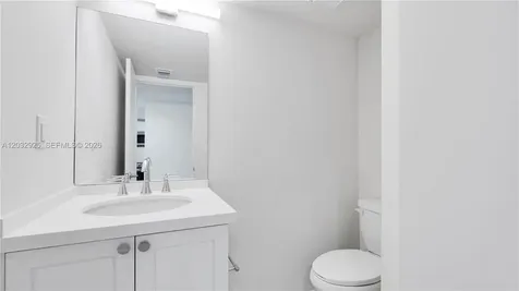555 NE 34th Street Miami FL 33137