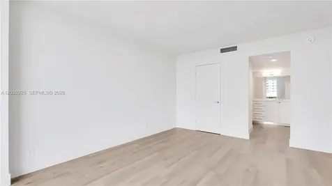 555 NE 34th Street Miami FL 33137