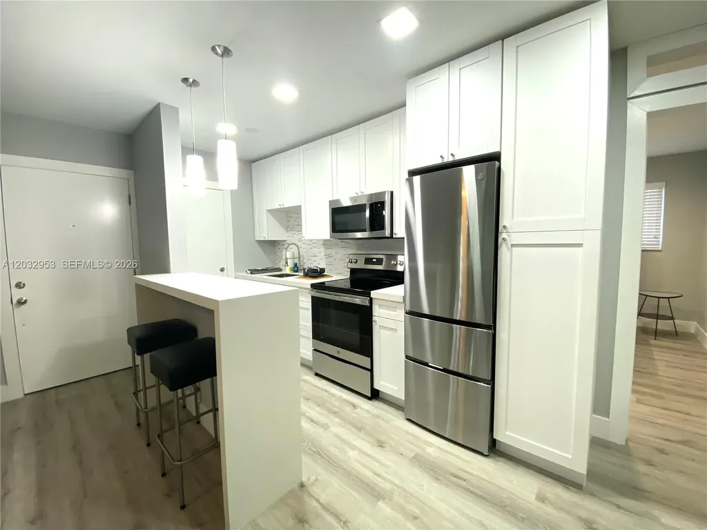 7901 SW 64 Avenue South Miami FL 33143