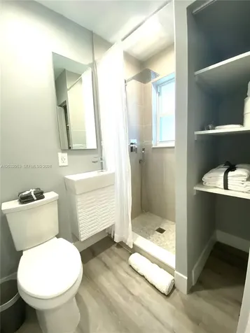 7901 SW 64 Avenue South Miami FL 33143