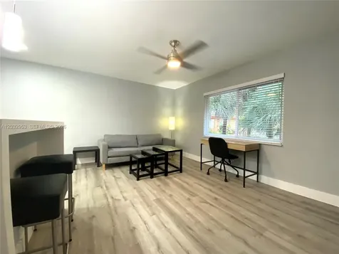 7901 SW 64 Avenue South Miami FL 33143