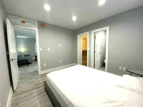 7901 SW 64 Avenue South Miami FL 33143