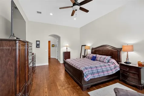 8920 SW 162nd Terrace Palmetto Bay FL 33157