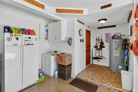 8920 SW 162nd Terrace Palmetto Bay FL 33157
