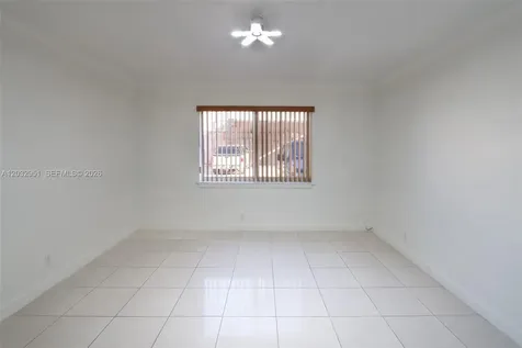 11195 SW 1st Street Miami FL 33174