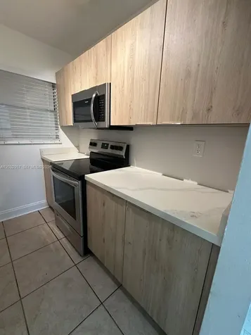 2008 N Jackson Street Hollywood FL 33020