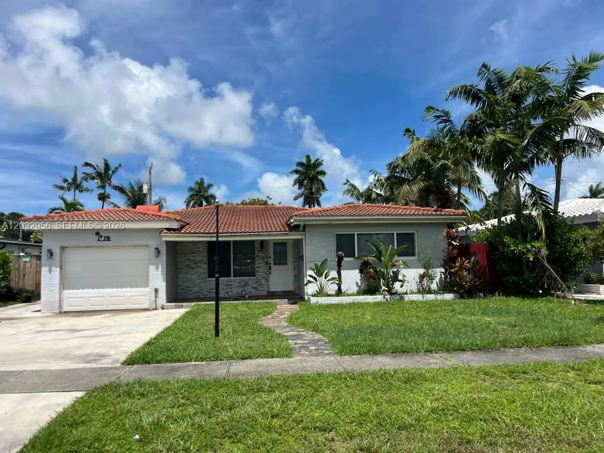 719 N 31st Road Hollywood FL 33021