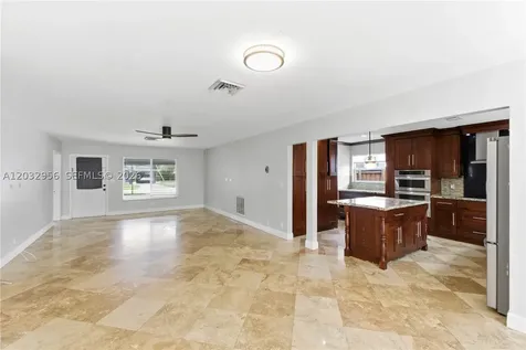 719 N 31st Road Hollywood FL 33021