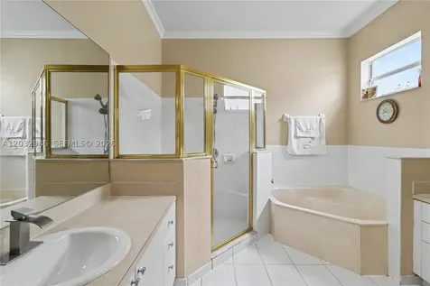 3090 SE 7th Place Homestead FL 33033