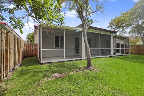 3090 SE 7th Place Homestead FL 33033