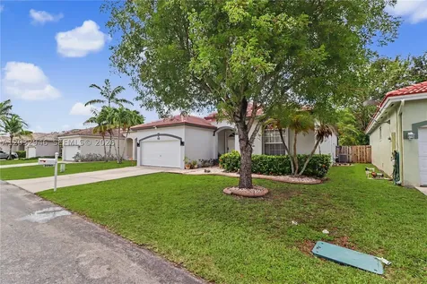 3090 SE 7th Place Homestead FL 33033