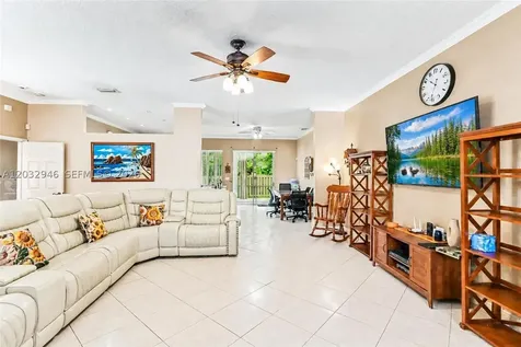 3090 SE 7th Place Homestead FL 33033