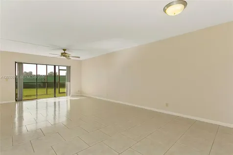 300 Racquet Club Road Weston FL 33326