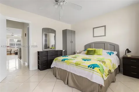 725 SW 11th Avenue Hallandale Beach FL 33009