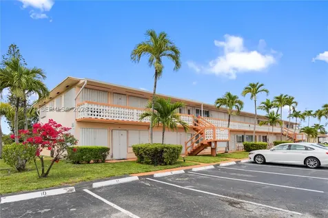 725 SW 11th Avenue Hallandale Beach FL 33009