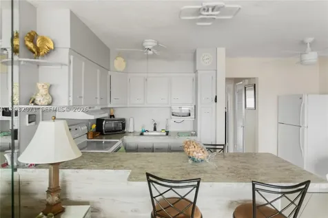 725 SW 11th Avenue Hallandale Beach FL 33009