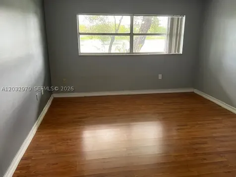 9359 N Fontainebleau Boulevard Miami FL 33172