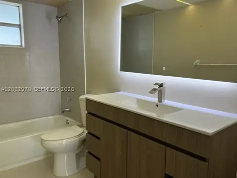9359 N Fontainebleau Boulevard Miami FL 33172