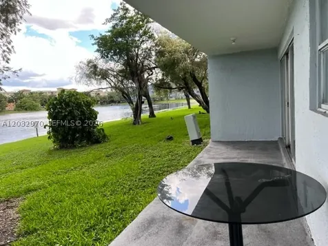 9359 N Fontainebleau Boulevard Miami FL 33172