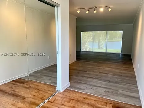 9359 N Fontainebleau Boulevard Miami FL 33172