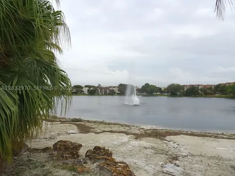 9359 N Fontainebleau Boulevard Miami FL 33172