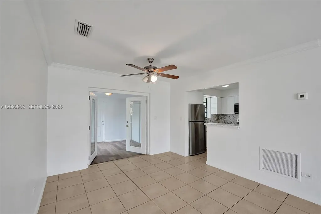 1140 N 74th Way Hollywood FL 33024