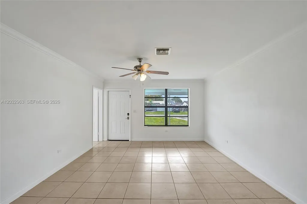 1140 N 74th Way Hollywood FL 33024
