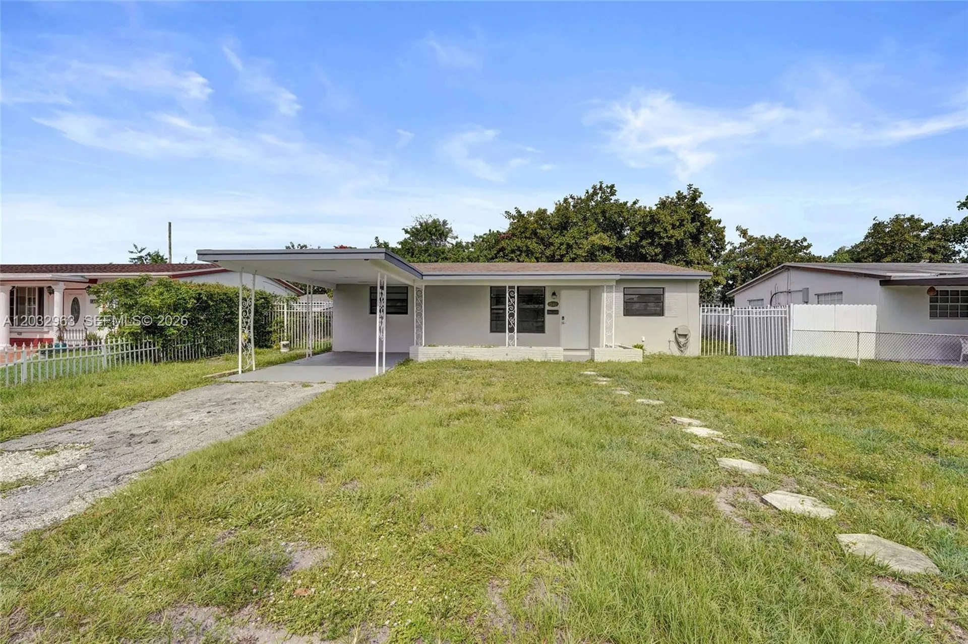 1140 N 74th Way Hollywood FL 33024
