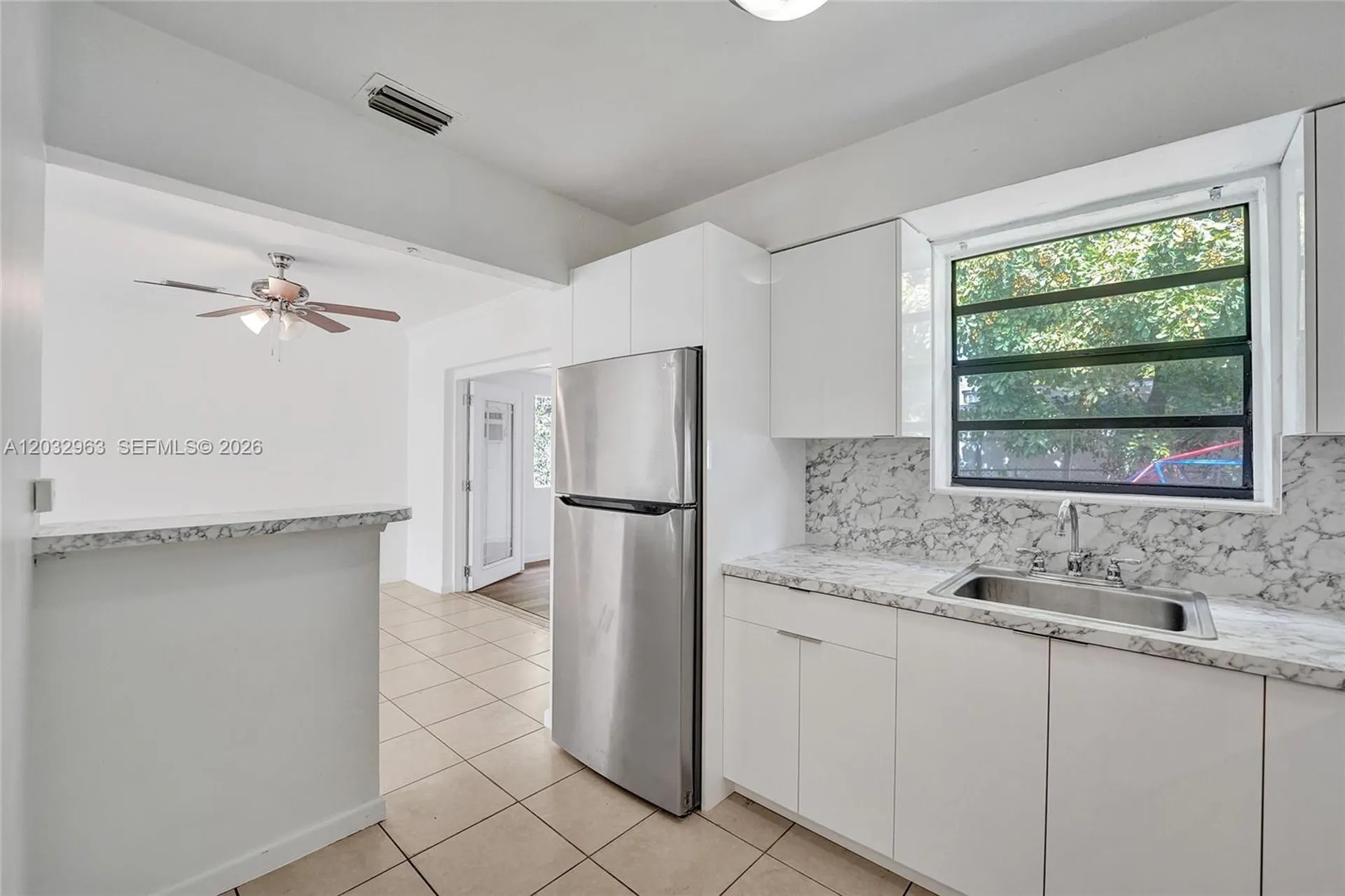 1140 N 74th Way Hollywood FL 33024