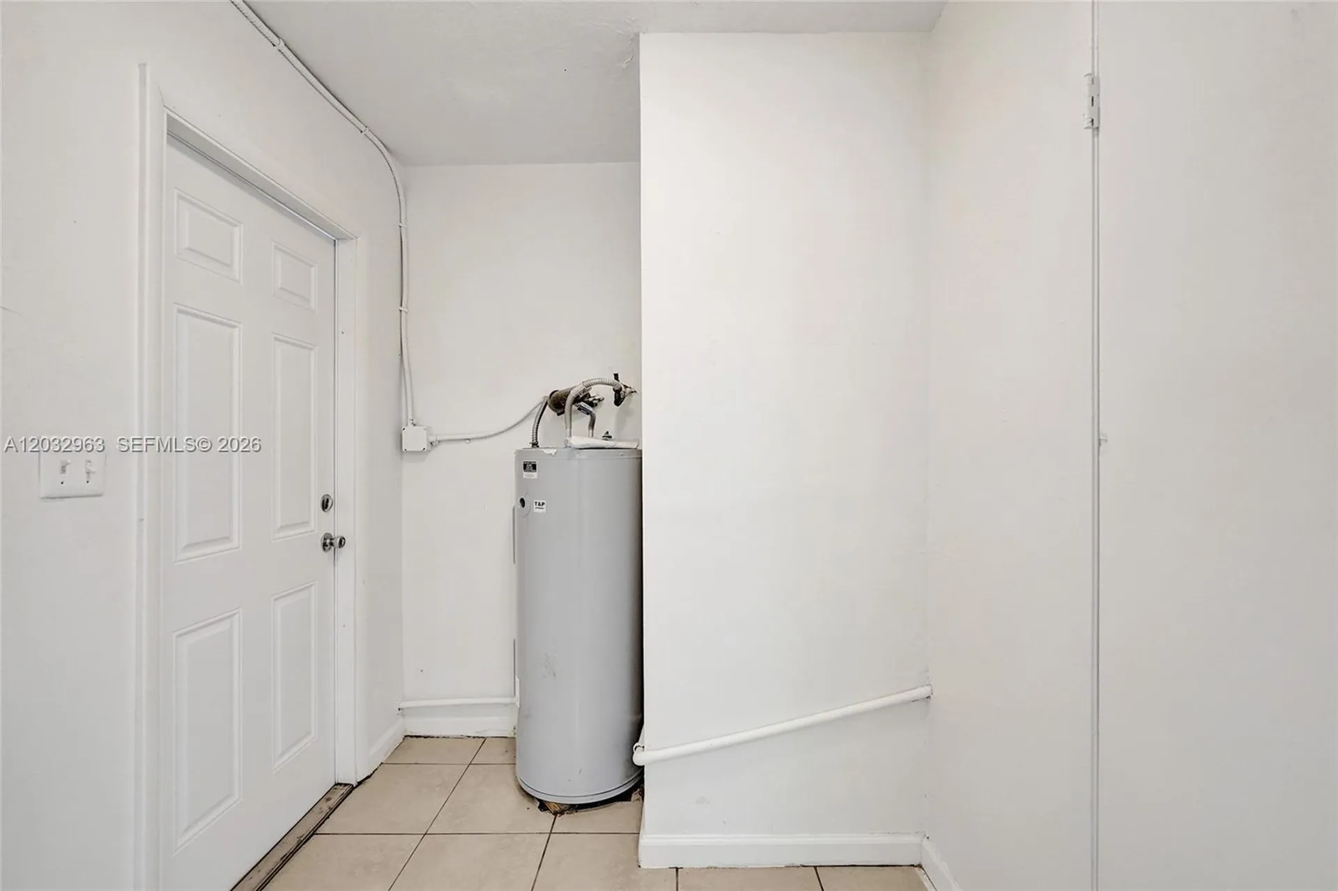 1140 N 74th Way Hollywood FL 33024